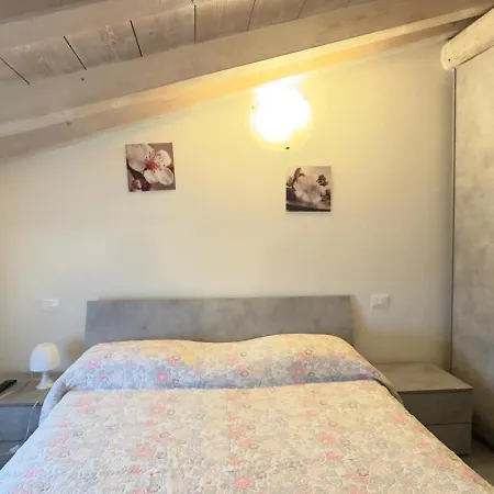 Апартаменты Casa Vilma 3 - Peschiera Del Garda Кавальказелле