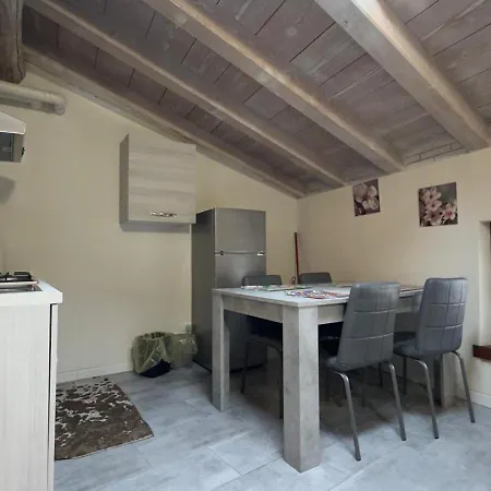Apartment Casa Vilma 2 *